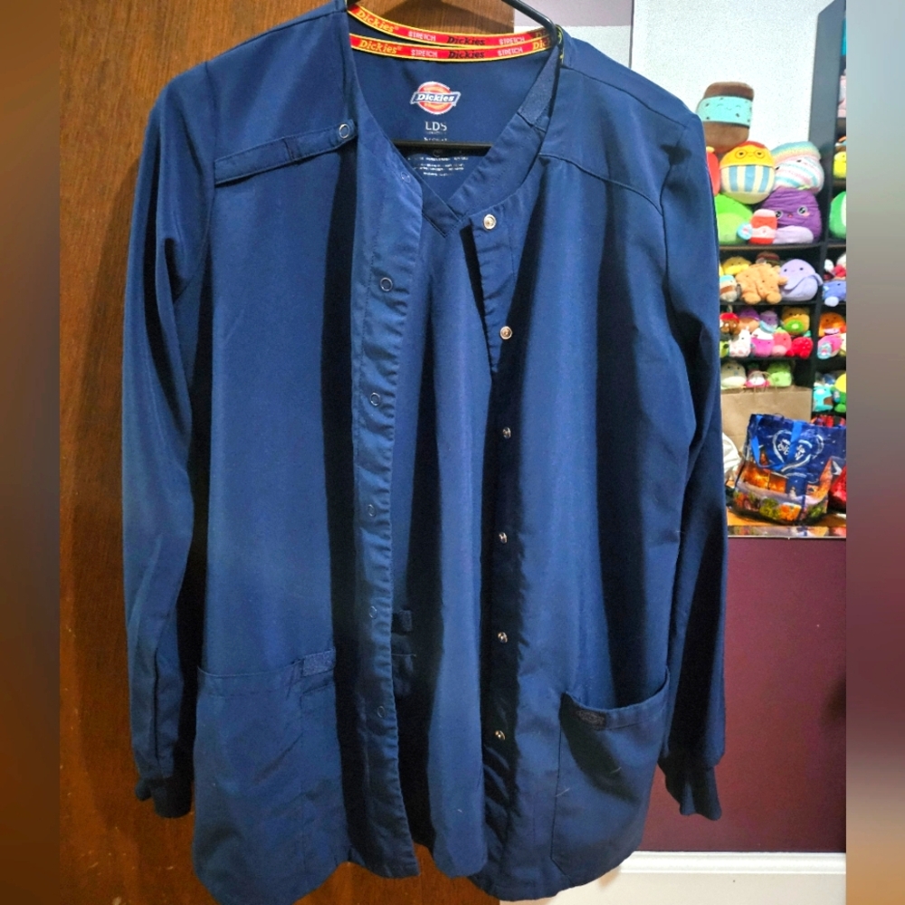 Dickies Women's Stretch Essentials Snap Front Scrub Jacket & Matching V-neck Top